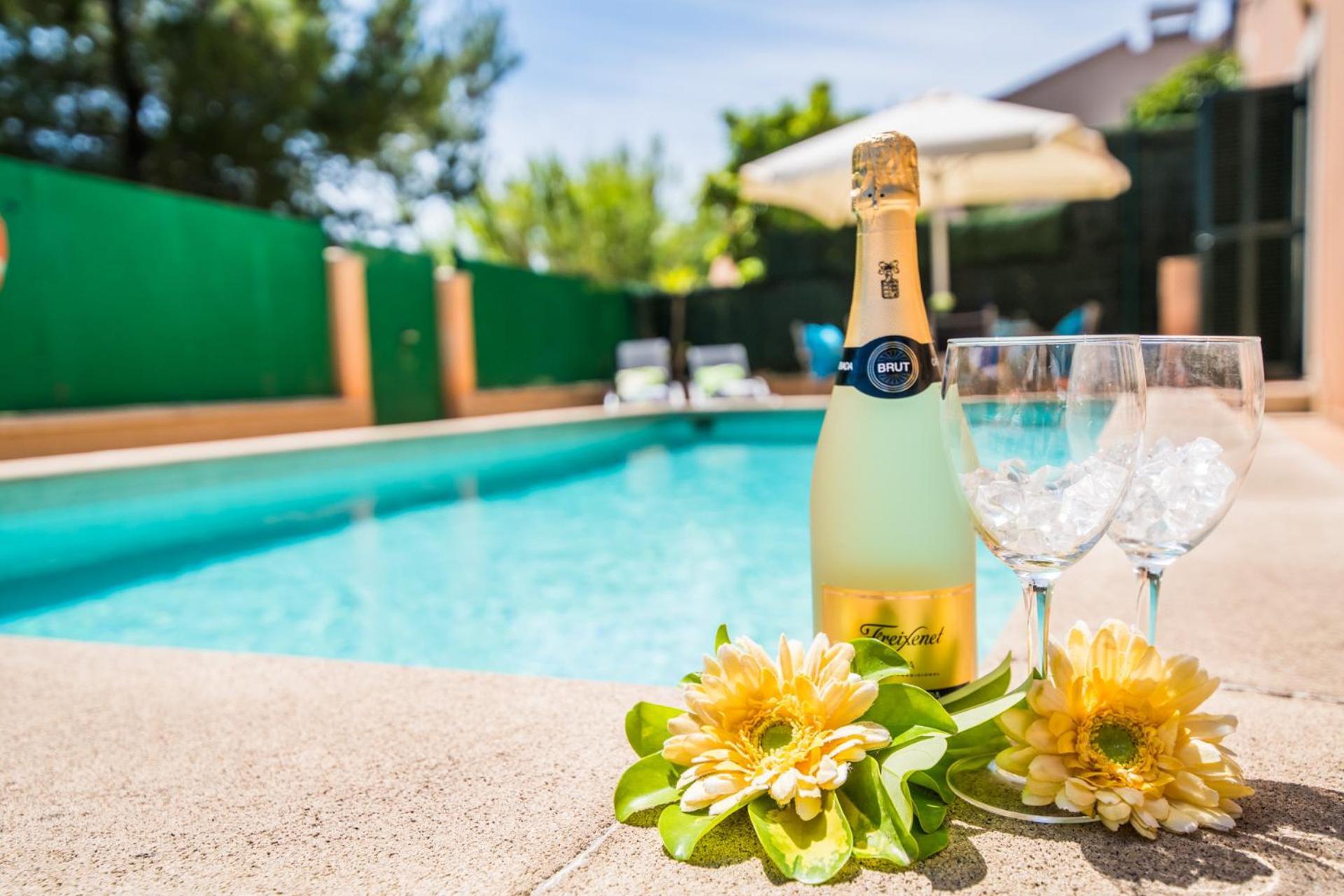 Ideal Property Mallorca - Delicias อัลกูเดีย ภายนอก รูปภาพ